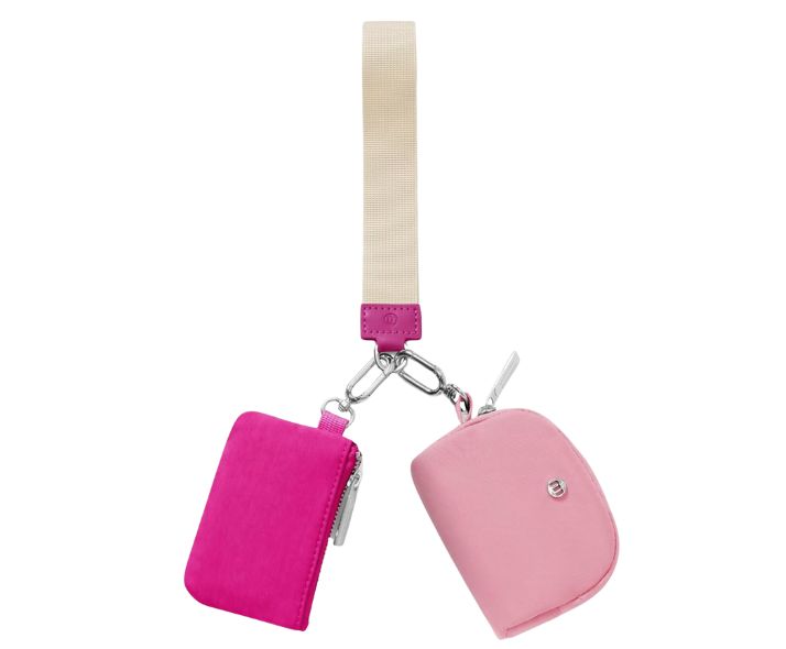 WRISTLET